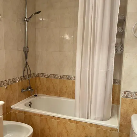 Almuden's Apartment, High-speed Free Wifi, 250m To Beach, The Center Of Apartment
