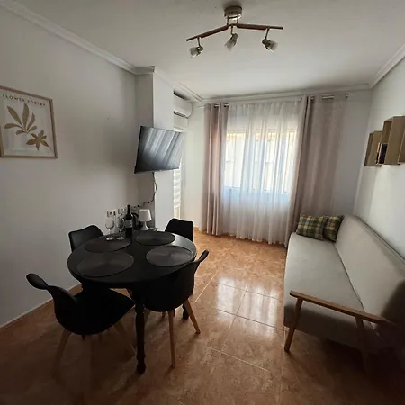 Apartment Almuden's Apartment, High-speed Free Wifi, 250m To Beach, The Center Of Torrevieja